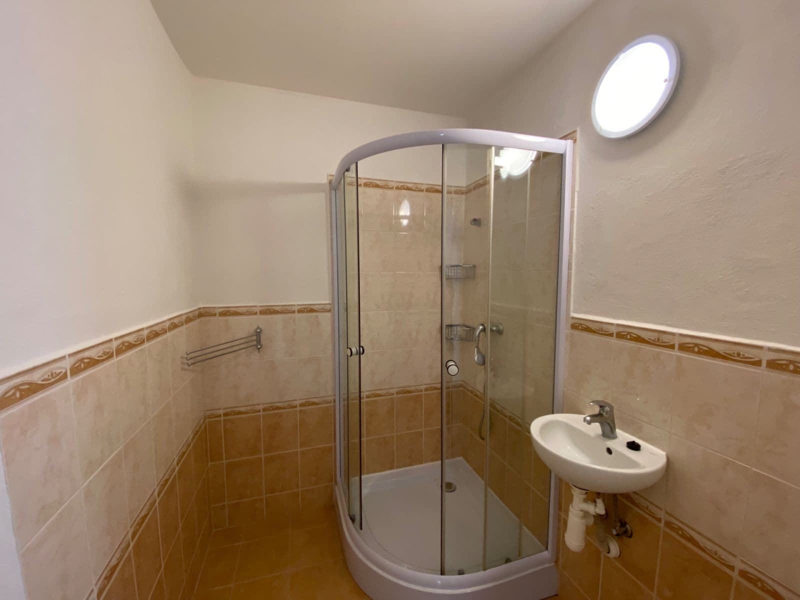 Pronájem bytu 2+1 56 m², Sluneční, Česká Lípa, Liberecký kraj Pronájem bytu 2+1 56 m², Sluneční, Česká Lípa, Liberecký kraj