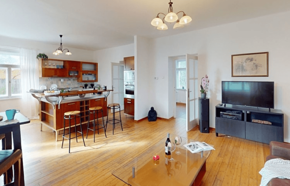 Prodej domu 1.500 m², pozemek 14.600 m², Velvary, Středočeský kraj Prodej domu 1.500 m², pozemek 14.600 m², Velvary, Středočeský kraj