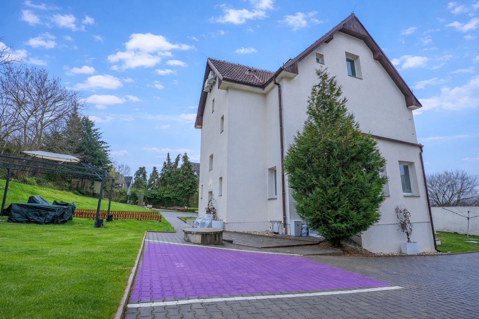 Pronájem bytu 1+kk 16 m², Zbuzanská, Praha, Praha Pronájem bytu 1+kk 16 m², Zbuzanská, Praha, Praha