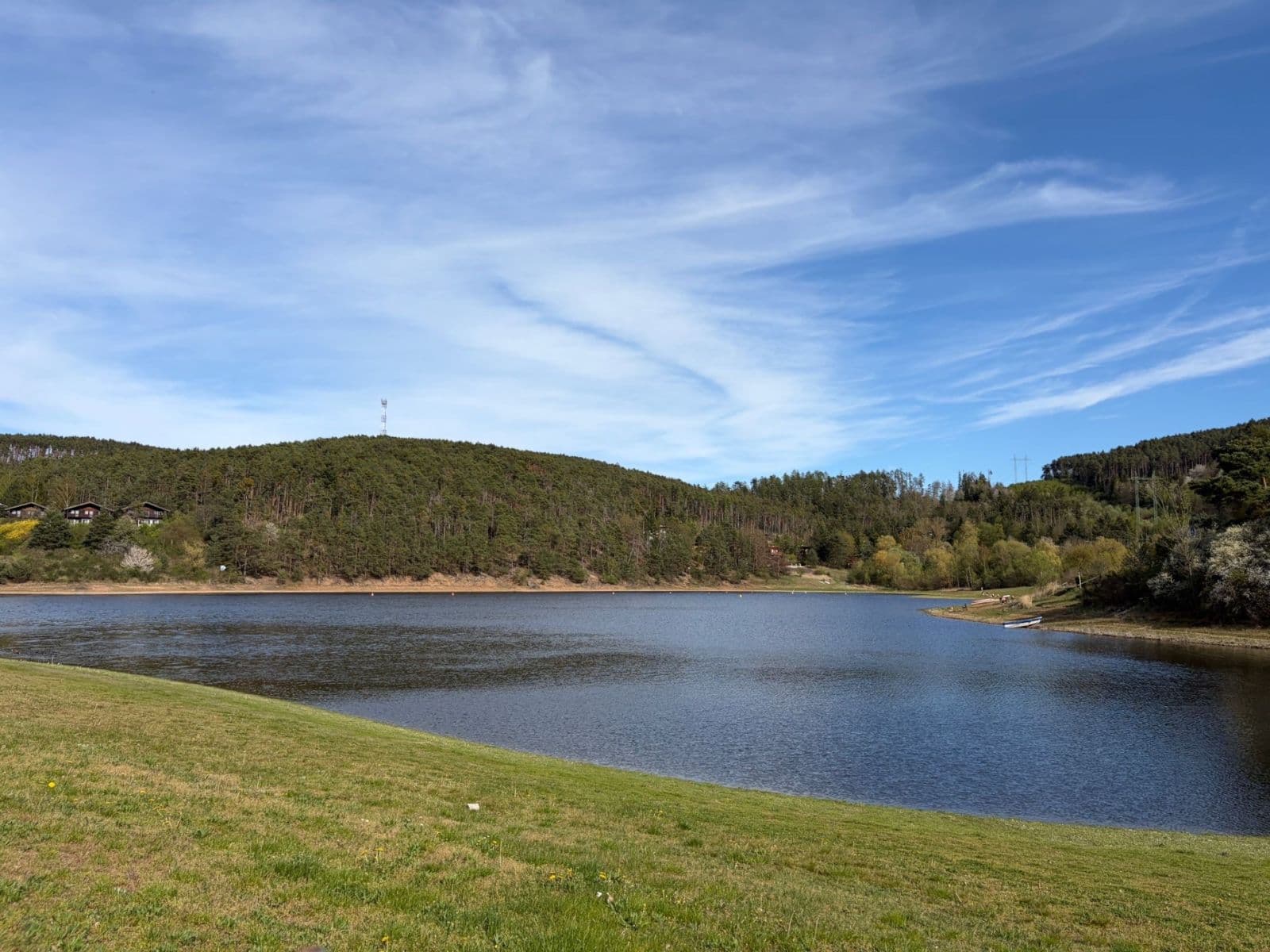 Pronájem chaty, chalupy 65 m², pozemek 300 m², Milešov, Středočeský kraj Pronájem chaty, chalupy 65 m², pozemek 300 m², Milešov, Středočeský kraj