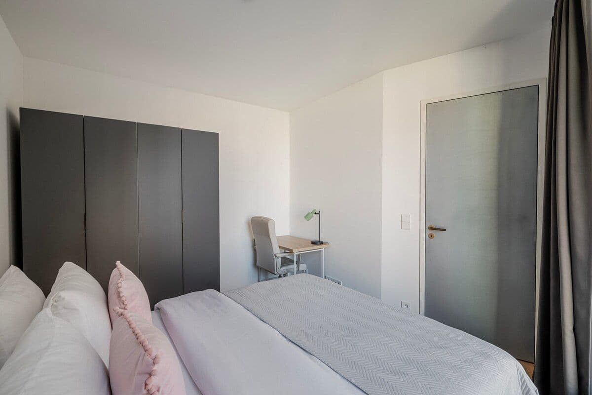 Pronájem bytu 56 m², Komunardů, Praha, Praha Pronájem bytu 56 m², Komunardů, Praha, Praha