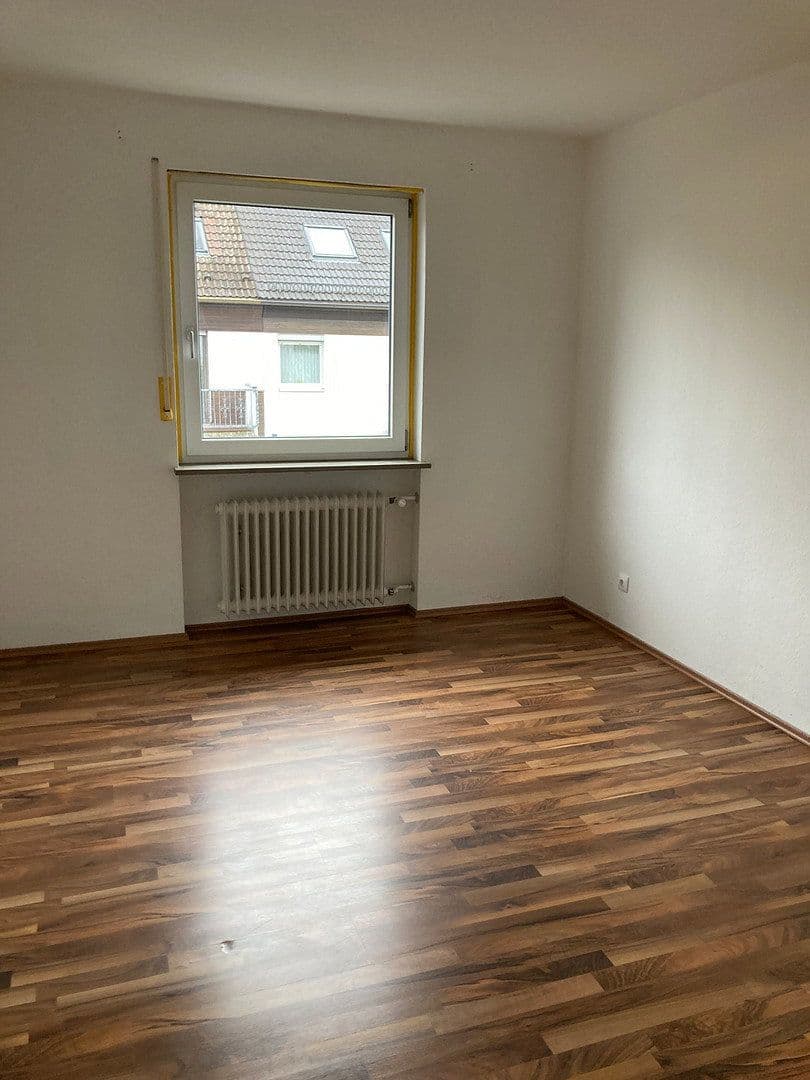 Pronájem domu 120 m², pozemek 120 m², Backenfeldsteig, Schwabach, Bavorsko Pronájem domu 120 m², pozemek 120 m², Backenfeldsteig, Schwabach, Bavorsko