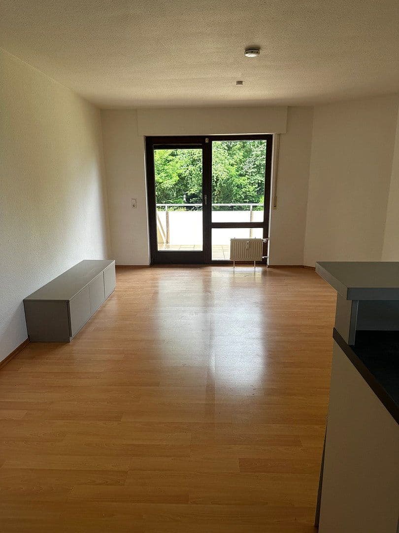 Pronájem bytu 1+1 38 m², Dreizlerstraße 64, Stuttgart, Bádensko-Württembersko Pronájem bytu 1+1 38 m², Dreizlerstraße 64, Stuttgart, Bádensko-Württembersko