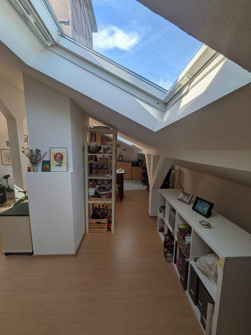 Pronájem bytu 1+1 45 m², Friedberger Landstraße 85, Frankfurt am Main, Hessen Pronájem bytu 1+1 45 m², Friedberger Landstraße 85, Frankfurt am Main, Hessen