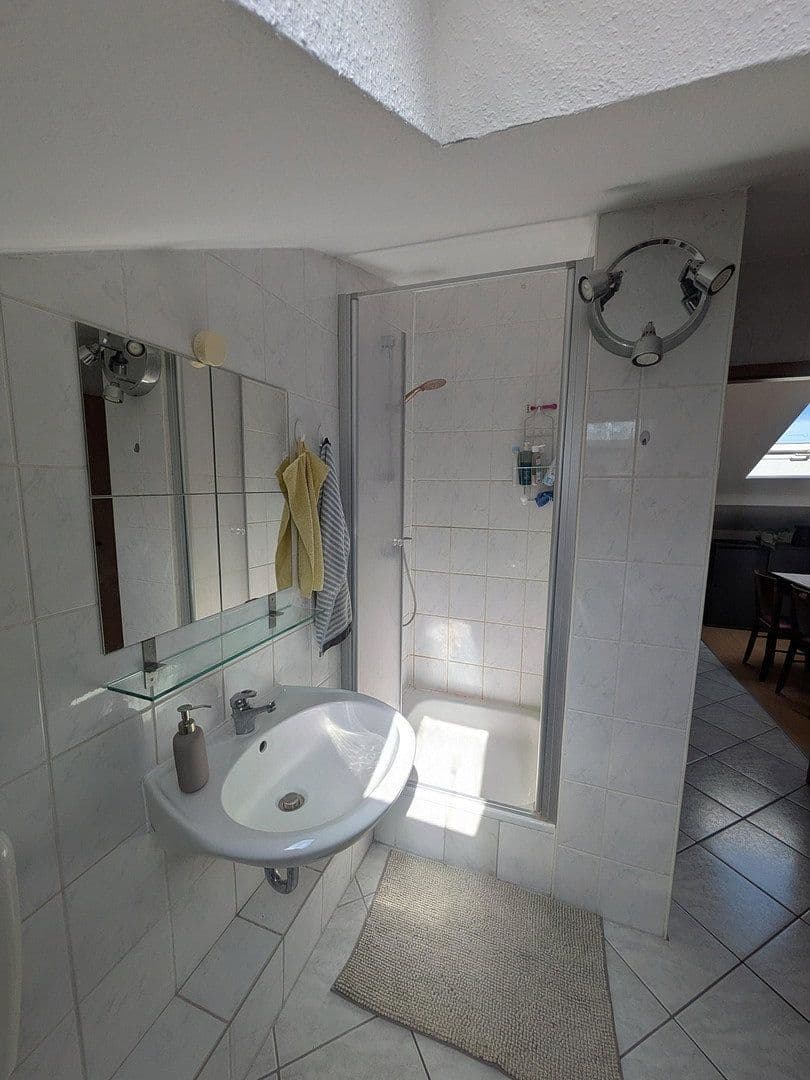 Pronájem bytu 1+1 45 m², Friedberger Landstraße 85, Frankfurt am Main, Hessen Pronájem bytu 1+1 45 m², Friedberger Landstraße 85, Frankfurt am Main, Hessen