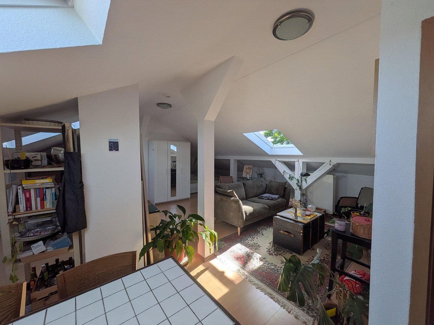 Pronájem bytu 1+1 45 m², Friedberger Landstraße 85, Frankfurt am Main, Hessen Pronájem bytu 1+1 45 m², Friedberger Landstraße 85, Frankfurt am Main, Hessen