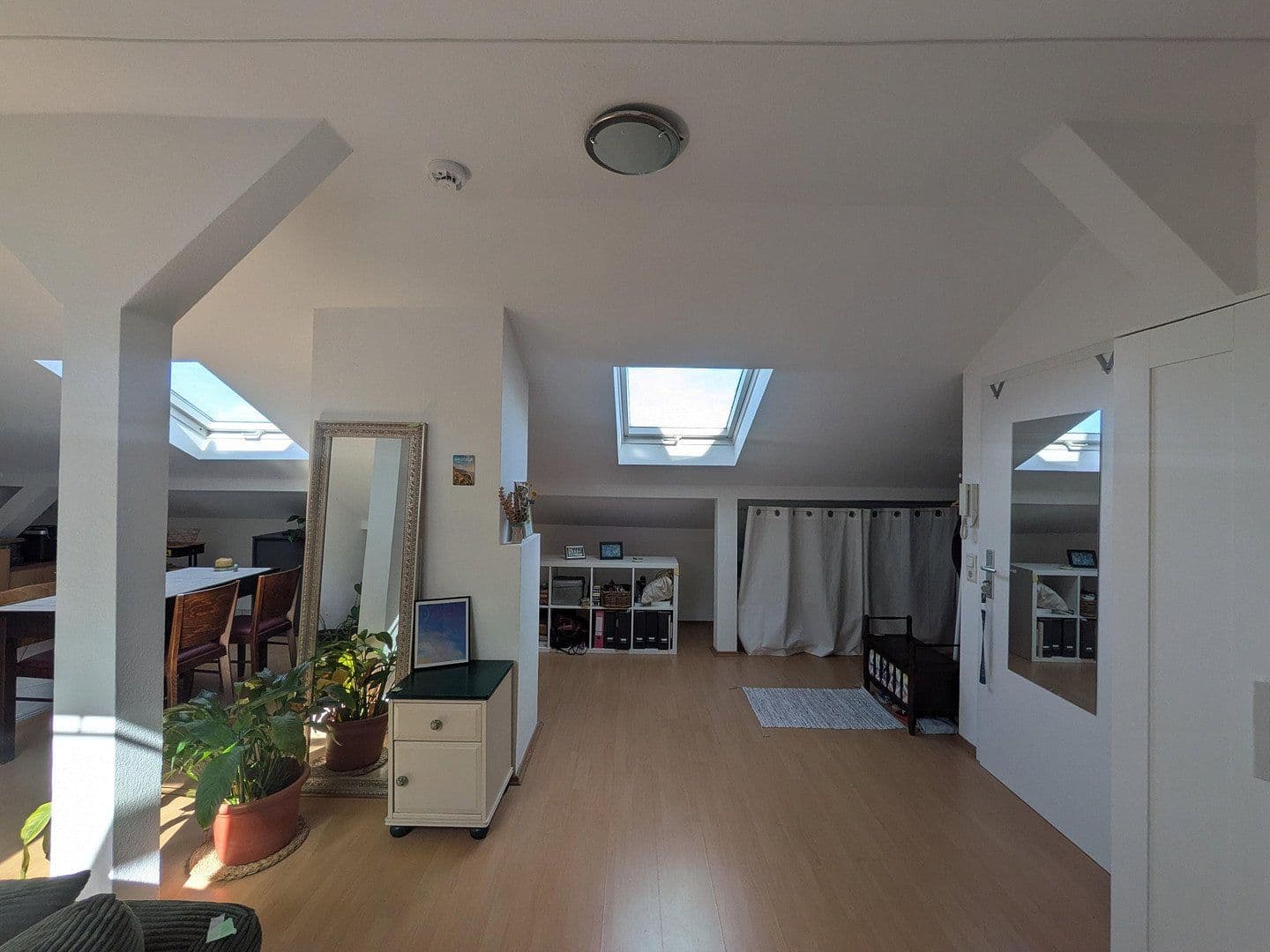 Pronájem bytu 1+1 45 m², Friedberger Landstraße 85, Frankfurt am Main, Hessen Pronájem bytu 1+1 45 m², Friedberger Landstraße 85, Frankfurt am Main, Hessen