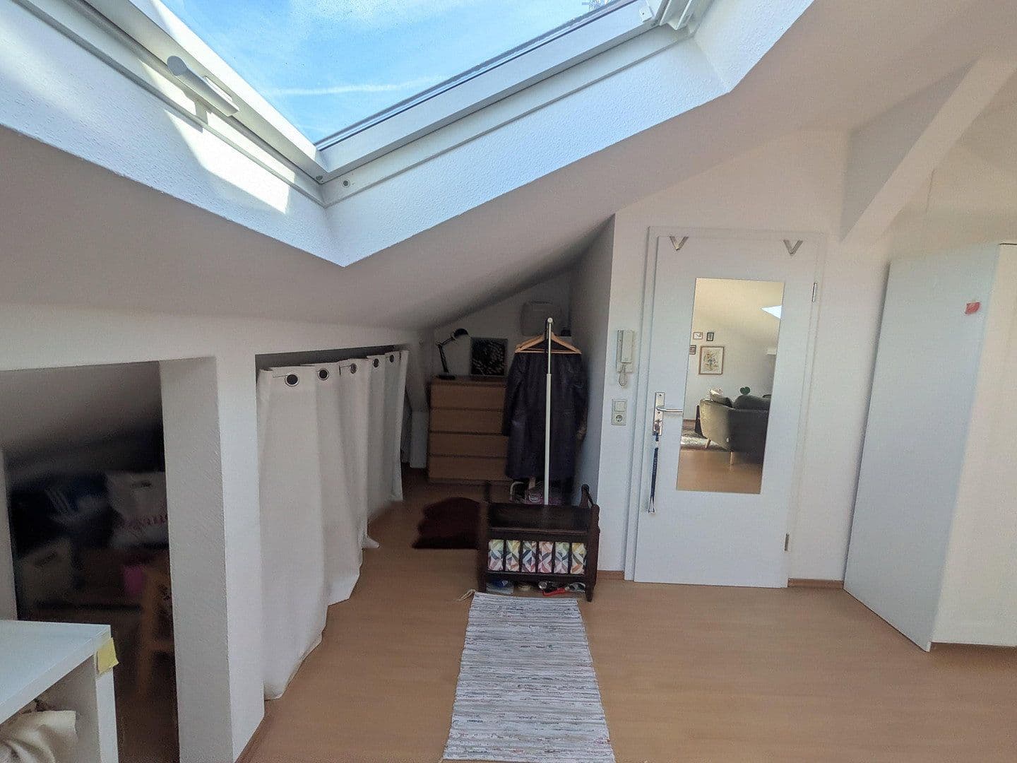 Pronájem bytu 1+1 45 m², Friedberger Landstraße 85, Frankfurt am Main, Hessen Pronájem bytu 1+1 45 m², Friedberger Landstraße 85, Frankfurt am Main, Hessen