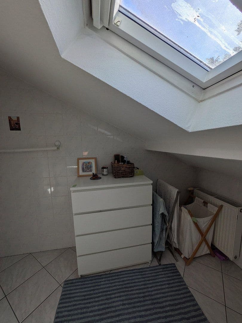 Pronájem bytu 1+1 45 m², Friedberger Landstraße 85, Frankfurt am Main, Hessen Pronájem bytu 1+1 45 m², Friedberger Landstraße 85, Frankfurt am Main, Hessen