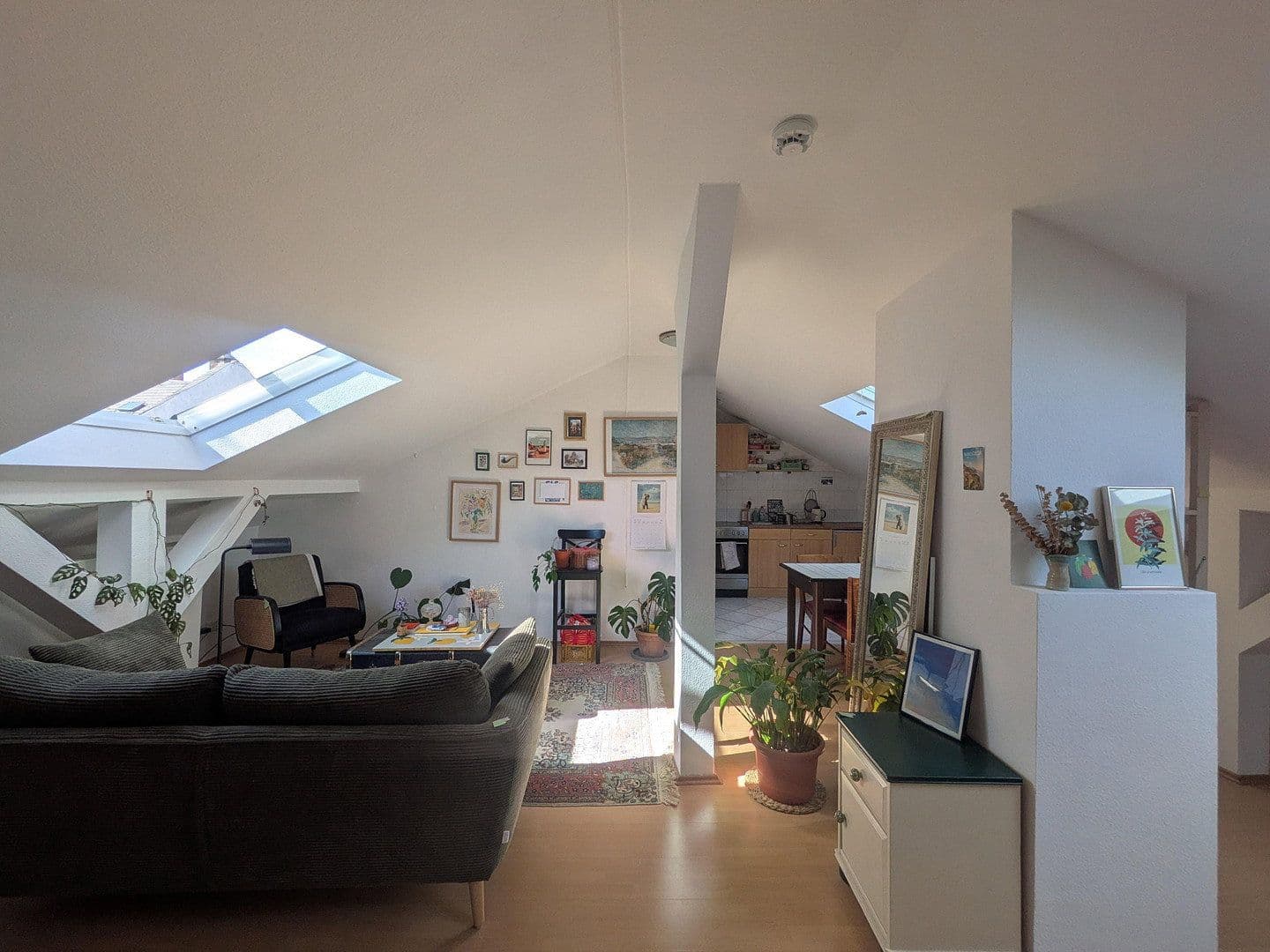 Pronájem bytu 1+1 45 m², Friedberger Landstraße 85, Frankfurt am Main, Hessen Pronájem bytu 1+1 45 m², Friedberger Landstraße 85, Frankfurt am Main, Hessen