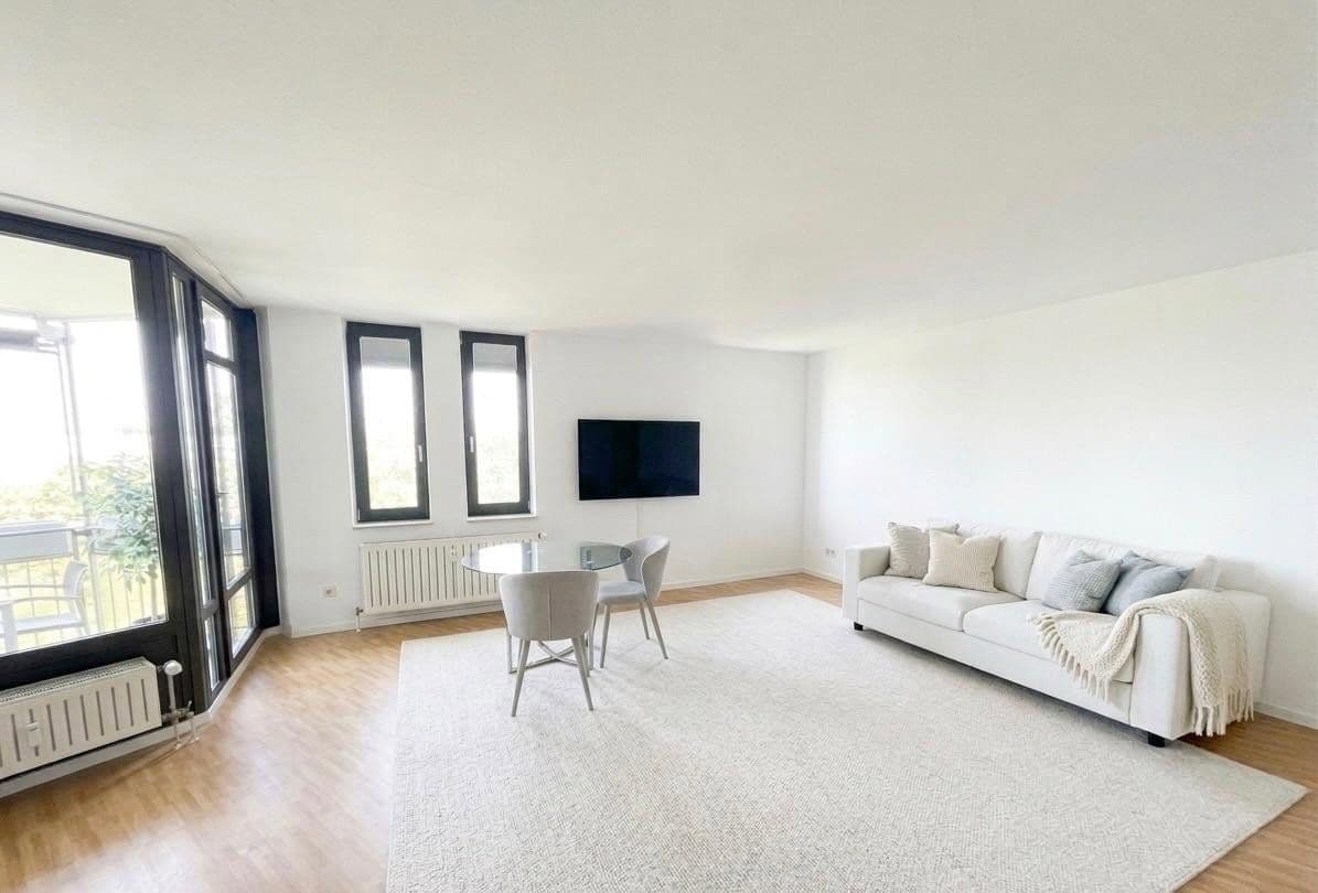 Prodej bytu 2+1 50 m², Düsseldorf, Severní Porýní-Vestfálsko Prodej bytu 2+1 50 m², Düsseldorf, Severní Porýní-Vestfálsko