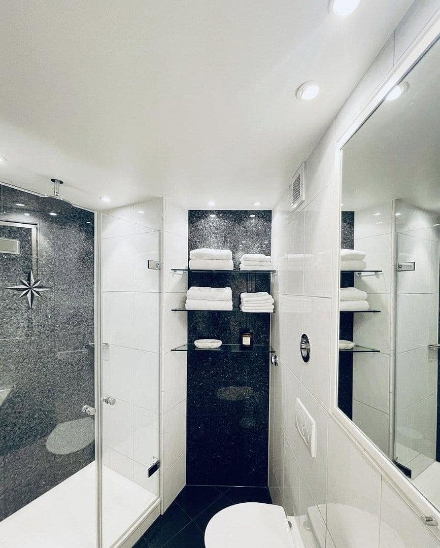 Prodej bytu 2+1 50 m², Düsseldorf, Severní Porýní-Vestfálsko Prodej bytu 2+1 50 m², Düsseldorf, Severní Porýní-Vestfálsko