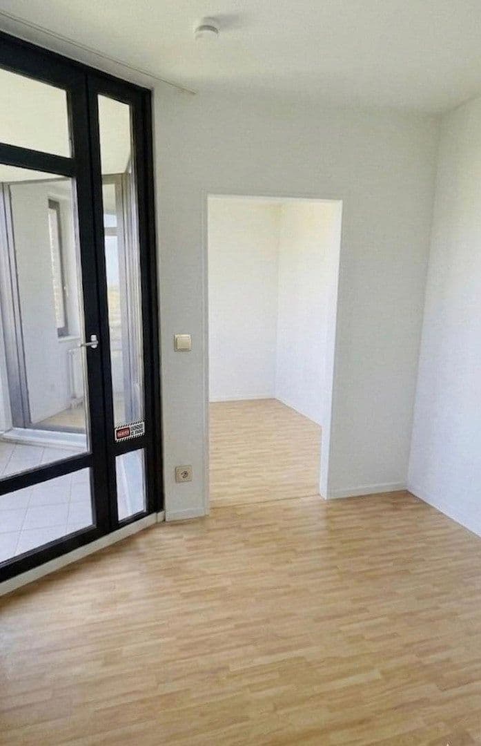Prodej bytu 2+1 50 m², Düsseldorf, Severní Porýní-Vestfálsko Prodej bytu 2+1 50 m², Düsseldorf, Severní Porýní-Vestfálsko