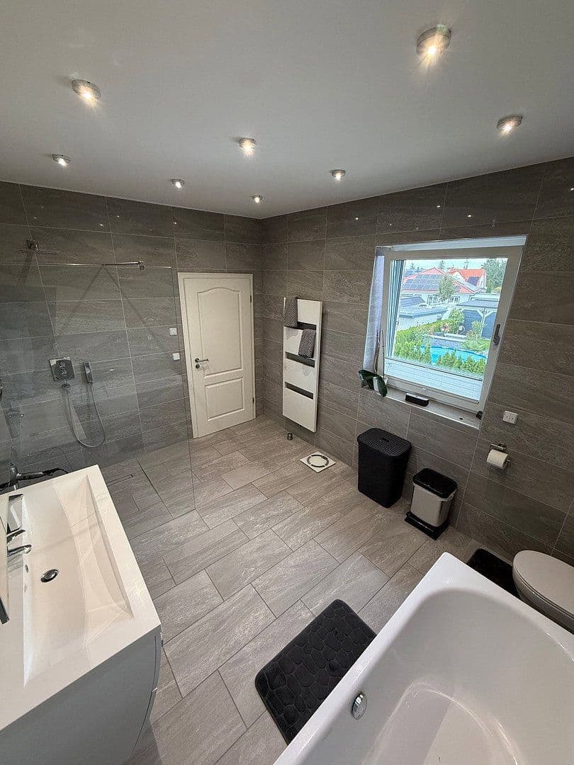 Prodej domu 161 m², pozemek 512 m², Großbeeren, Braniborsko Prodej domu 161 m², pozemek 512 m², Großbeeren, Braniborsko