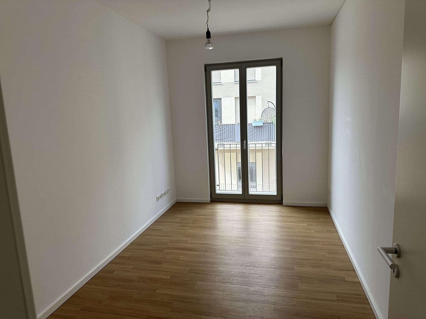 Pronájem bytu 4+1 95 m², Wendenschloßstraße 252, Berlin, Berlín Pronájem bytu 4+1 95 m², Wendenschloßstraße 252, Berlin, Berlín