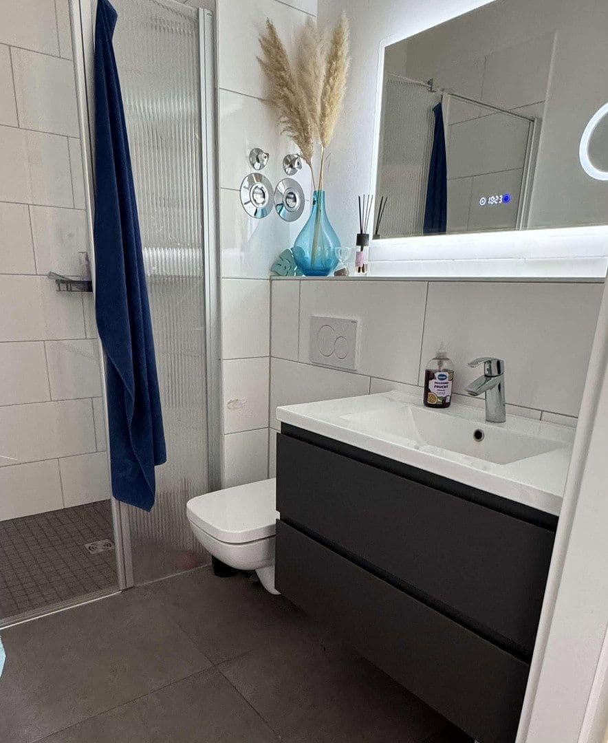 Pronájem bytu 4+1 95 m², Wendenschloßstraße 252, Berlin, Berlín Pronájem bytu 4+1 95 m², Wendenschloßstraße 252, Berlin, Berlín