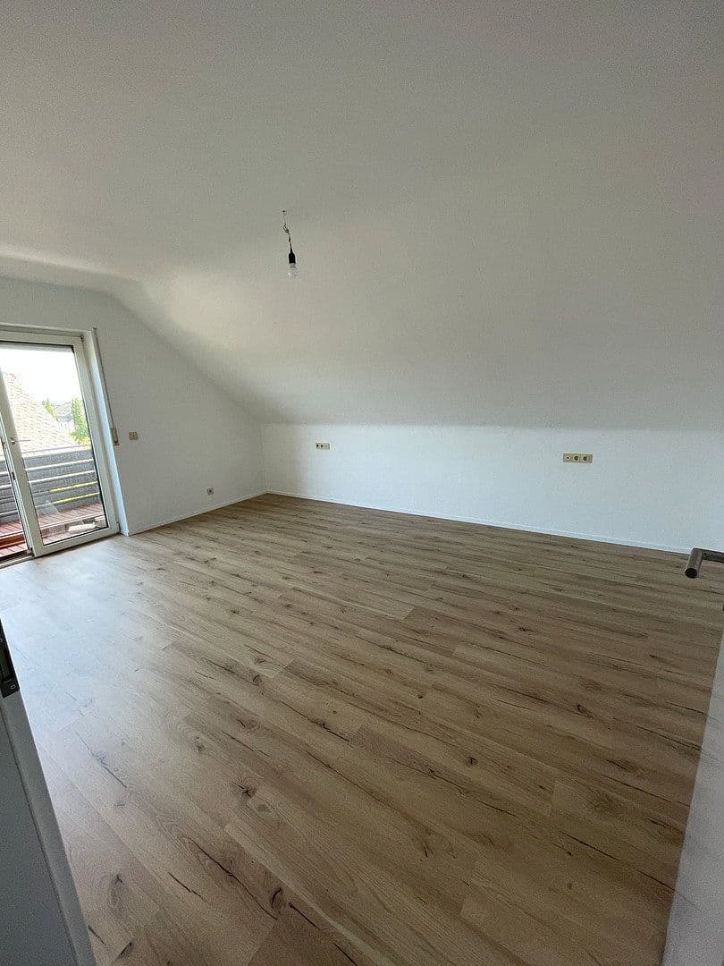 Pronájem bytu 2+kk 75 m², Wiesweg 50, Eltville am Rhein, Hessen Pronájem bytu 2+kk 75 m², Wiesweg 50, Eltville am Rhein, Hessen