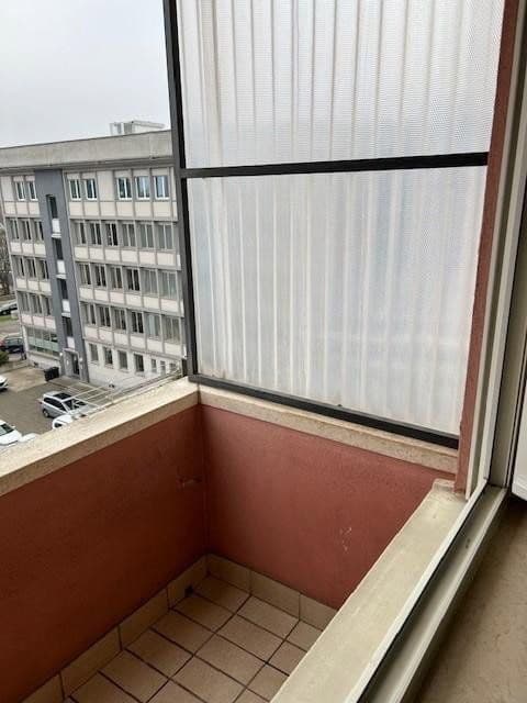 Pronájem bytu 2+1 57 m², Ludwigshafen, Porýní-Falc Pronájem bytu 2+1 57 m², Ludwigshafen, Porýní-Falc