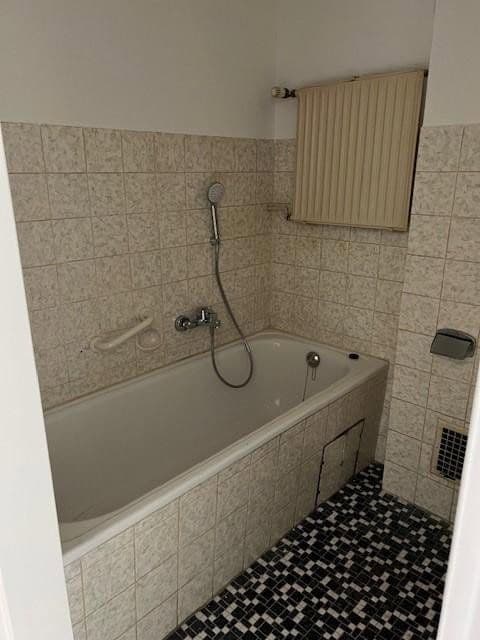 Pronájem bytu 2+1 57 m², Ludwigshafen, Porýní-Falc Pronájem bytu 2+1 57 m², Ludwigshafen, Porýní-Falc