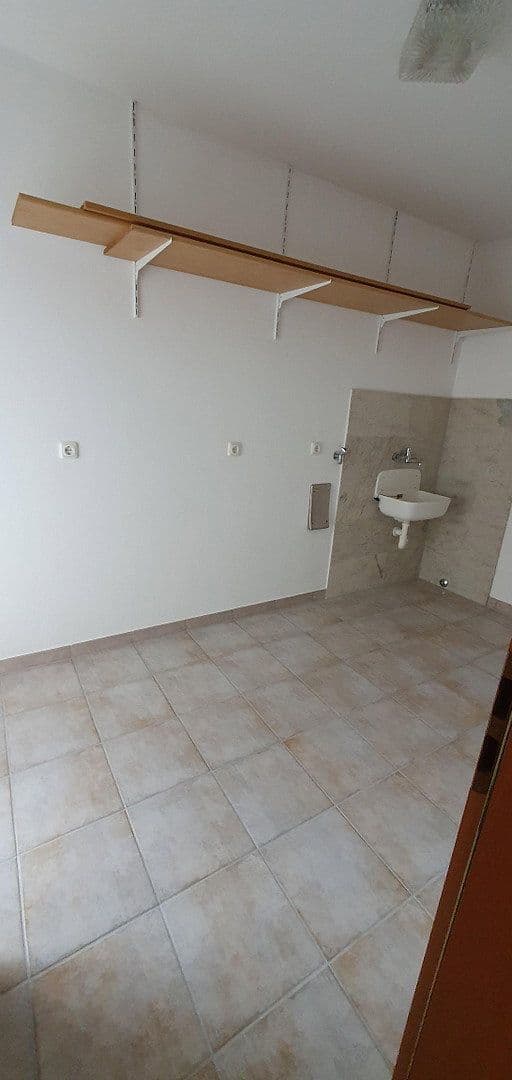 Pronájem bytu 4+1 145 m², Hirschaid, Bavorsko Pronájem bytu 4+1 145 m², Hirschaid, Bavorsko