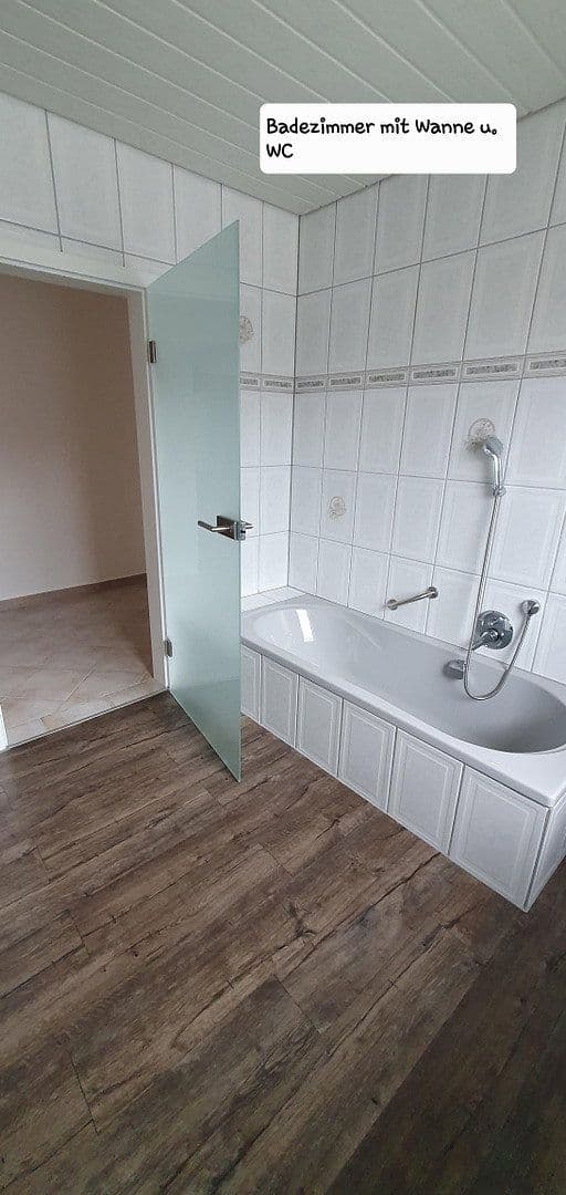 Pronájem bytu 4+1 145 m², Hirschaid, Bavorsko Pronájem bytu 4+1 145 m², Hirschaid, Bavorsko