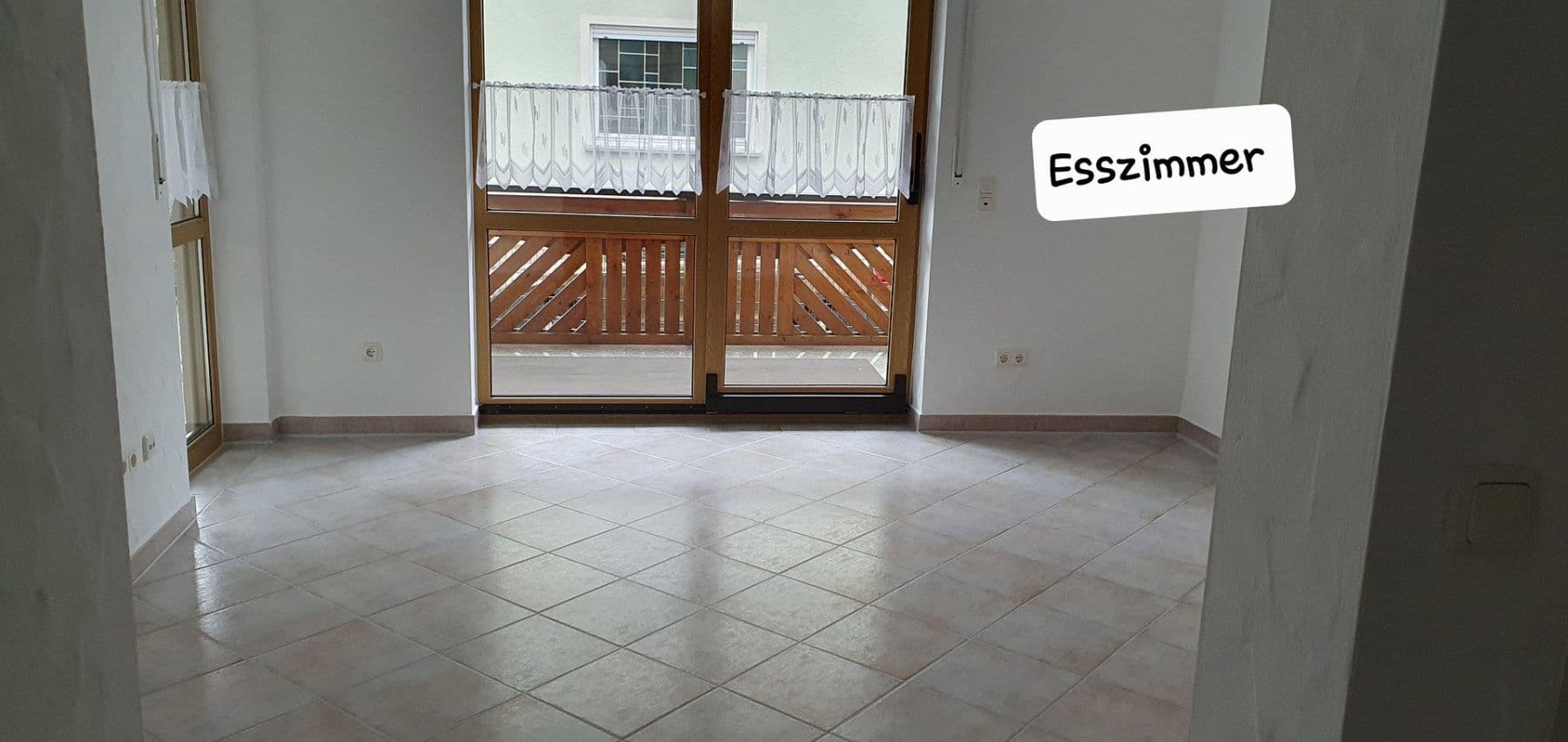 Pronájem bytu 4+1 145 m², Hirschaid, Bavorsko Pronájem bytu 4+1 145 m², Hirschaid, Bavorsko