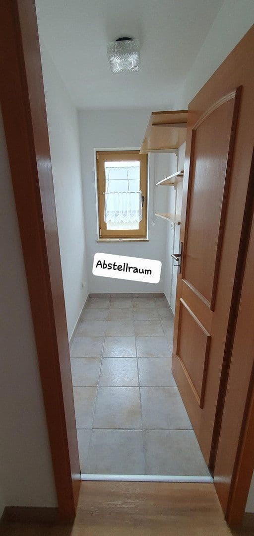 Pronájem bytu 4+1 145 m², Hirschaid, Bavorsko Pronájem bytu 4+1 145 m², Hirschaid, Bavorsko
