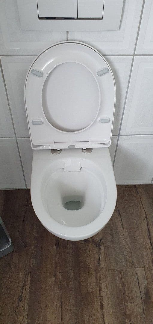 Pronájem bytu 4+1 145 m², Hirschaid, Bavorsko Pronájem bytu 4+1 145 m², Hirschaid, Bavorsko