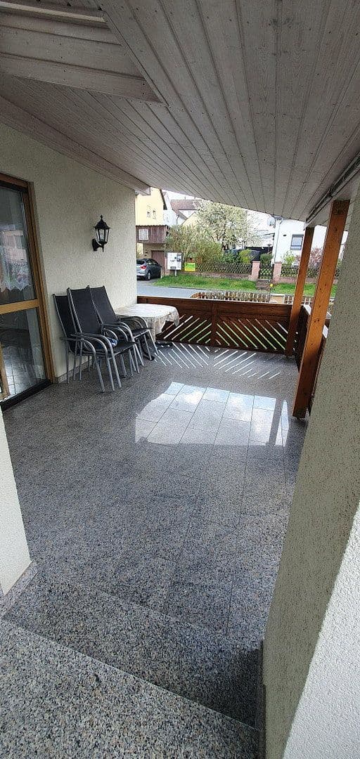 Pronájem bytu 4+1 145 m², Hirschaid, Bavorsko Pronájem bytu 4+1 145 m², Hirschaid, Bavorsko