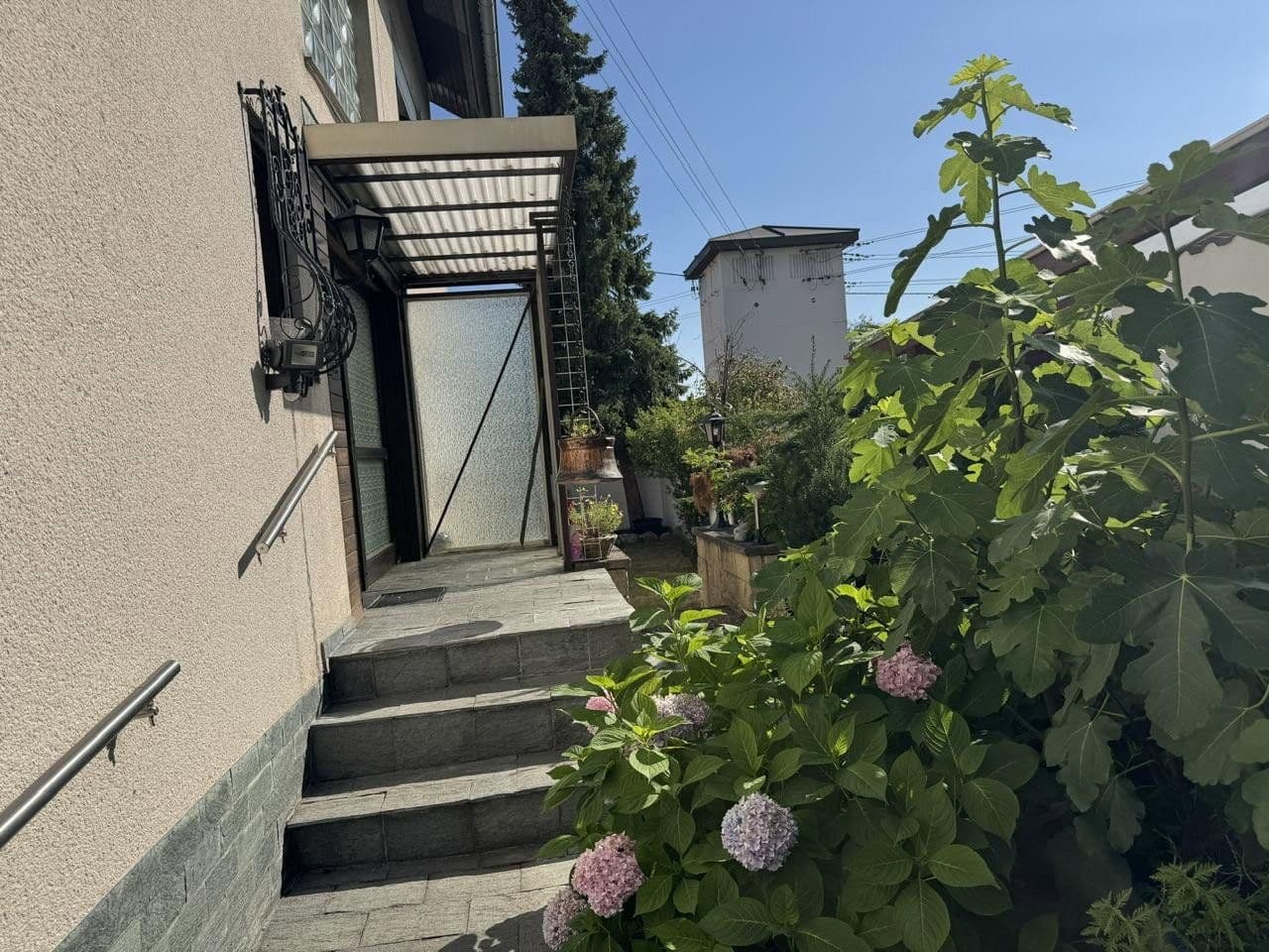Prodej domu 297 m², pozemek 627 m², Graben-Neudorf, Bádensko-Württembersko Prodej domu 297 m², pozemek 627 m², Graben-Neudorf, Bádensko-Württembersko