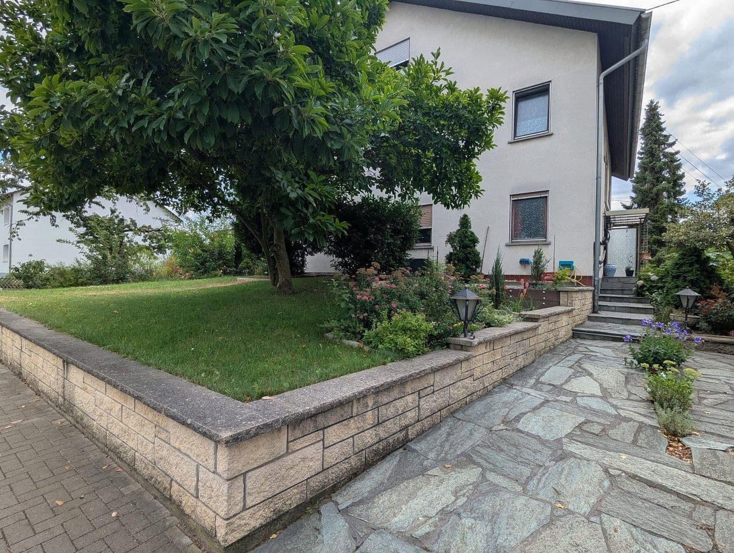 Prodej domu 297 m², pozemek 627 m², Graben-Neudorf, Bádensko-Württembersko Prodej domu 297 m², pozemek 627 m², Graben-Neudorf, Bádensko-Württembersko