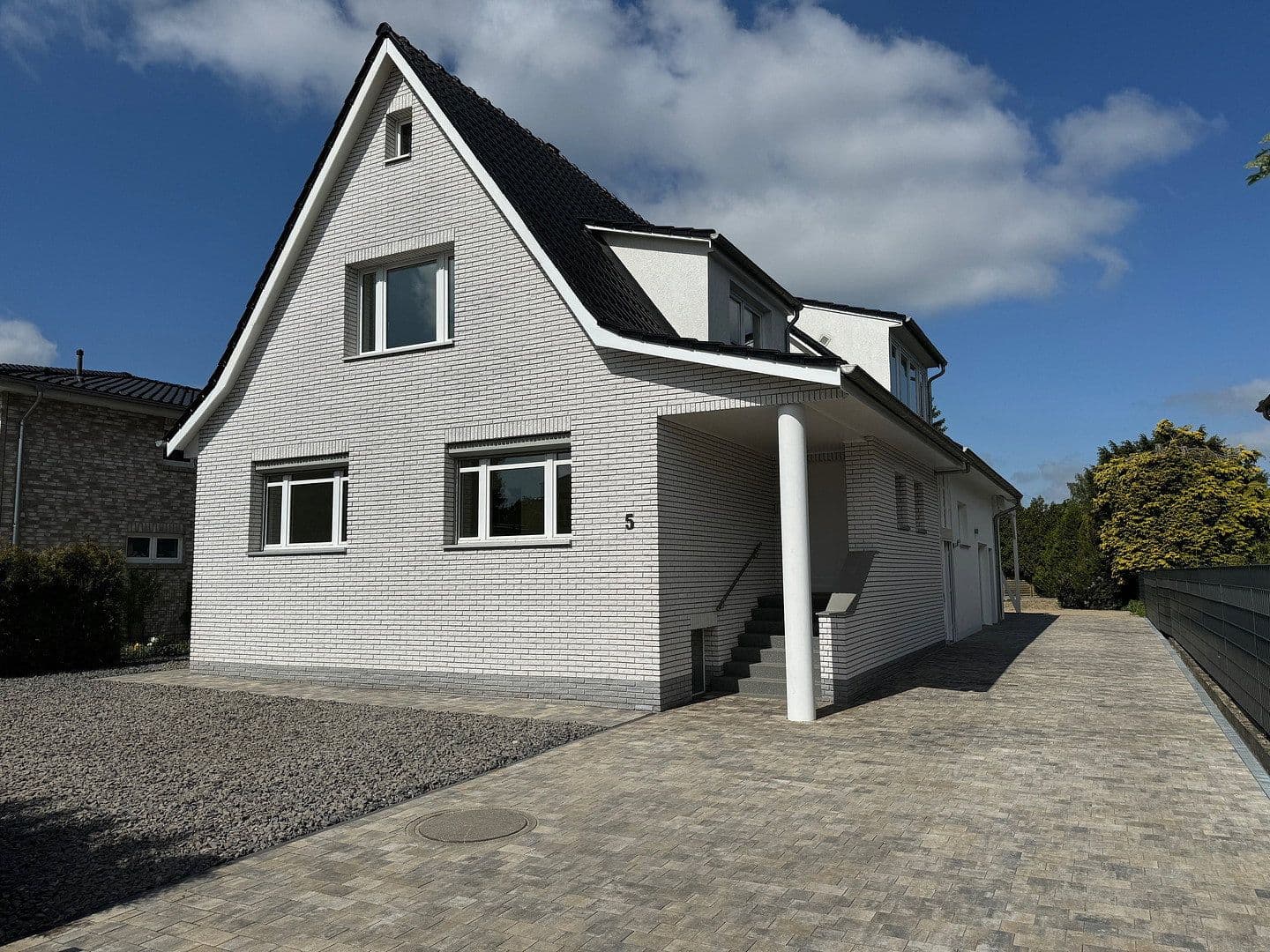 Prodej domu 236 m², pozemek 1.188 m², Suhmweg 5, Hamburg, Hamburg Prodej domu 236 m², pozemek 1.188 m², Suhmweg 5, Hamburg, Hamburg