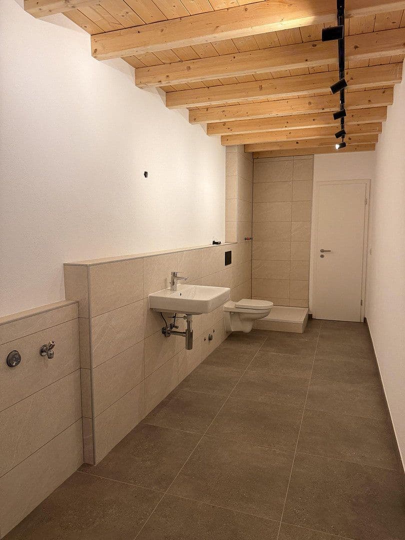 Pronájem nebytového prostoru 141 m², Asbach-Bäumenheim, Bavorsko Pronájem nebytového prostoru 141 m², Asbach-Bäumenheim, Bavorsko