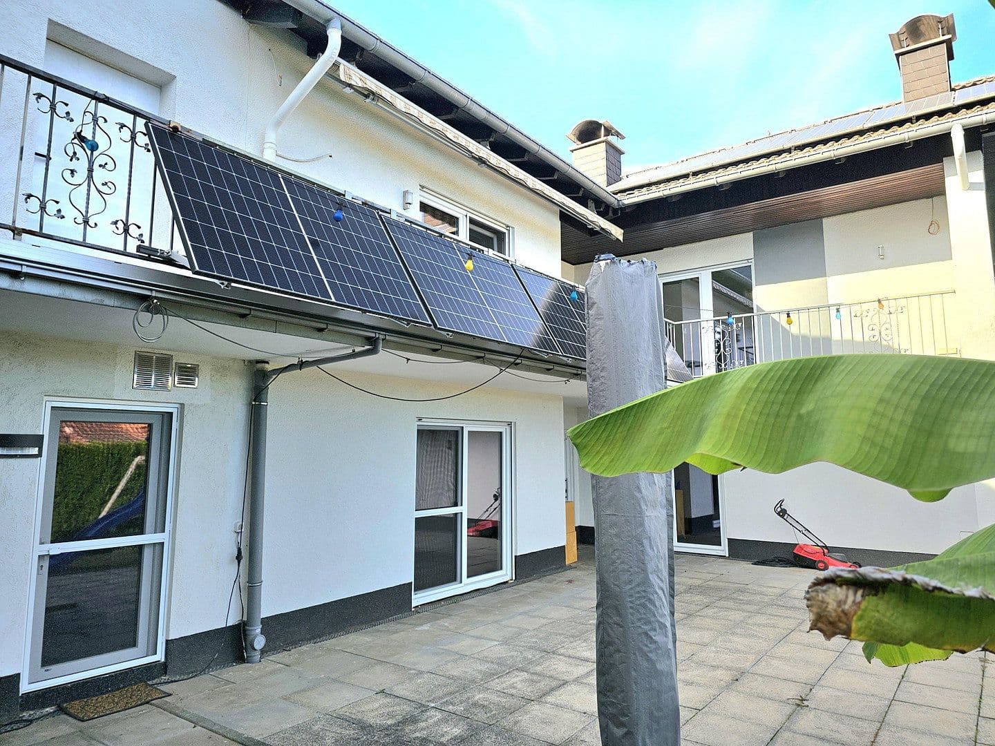 Pronájem bytu 4+1 155 m², Feldstraße 3, Bad Soden-Salmünster, Hessen Pronájem bytu 4+1 155 m², Feldstraße 3, Bad Soden-Salmünster, Hessen