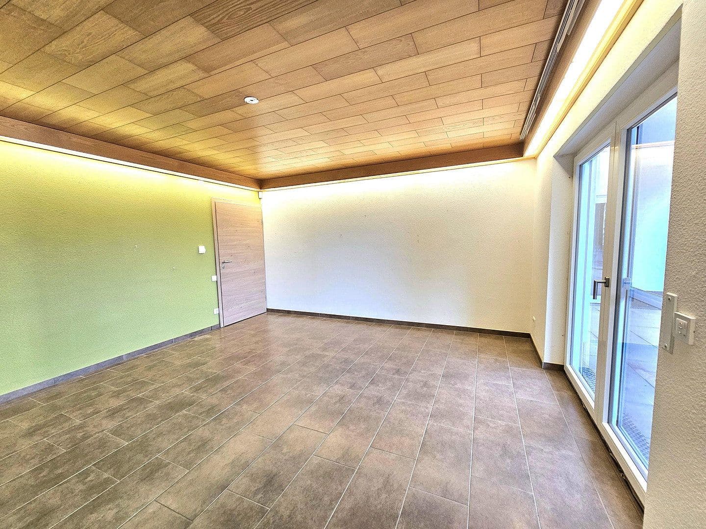 Pronájem bytu 4+1 155 m², Feldstraße 3, Bad Soden-Salmünster, Hessen Pronájem bytu 4+1 155 m², Feldstraße 3, Bad Soden-Salmünster, Hessen