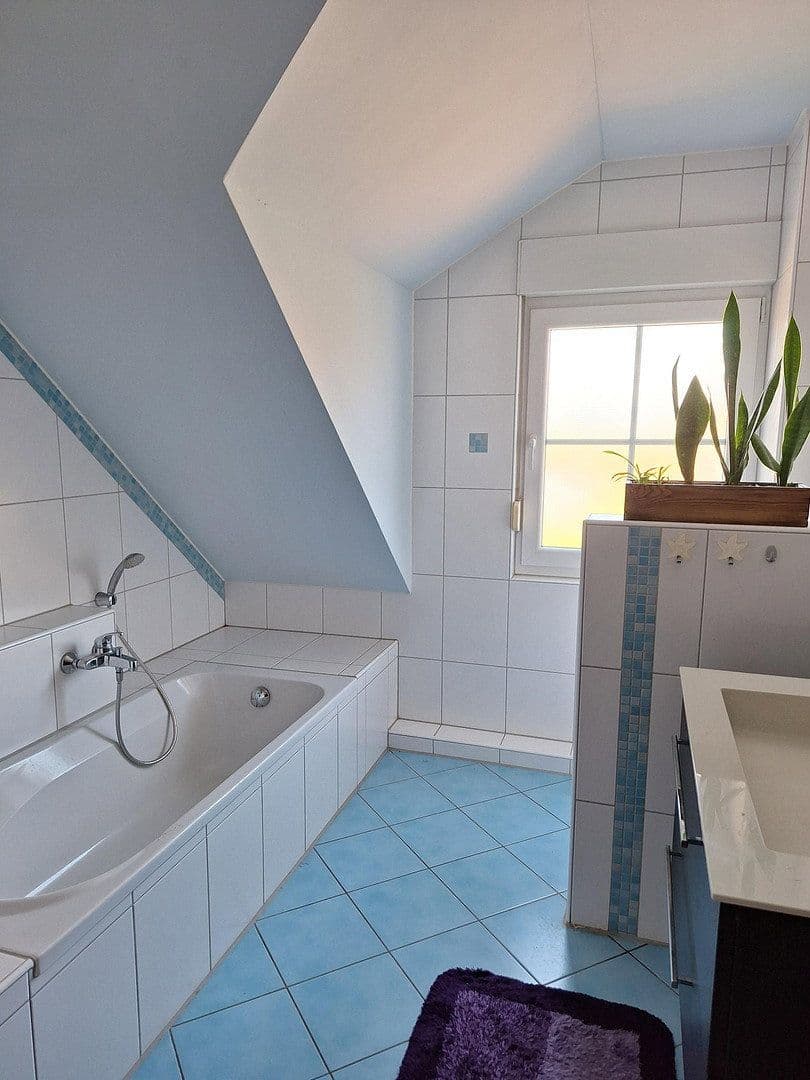 Prodej domu 143 m², pozemek 283 m², Wolfsburg, Dolní Sasko Prodej domu 143 m², pozemek 283 m², Wolfsburg, Dolní Sasko