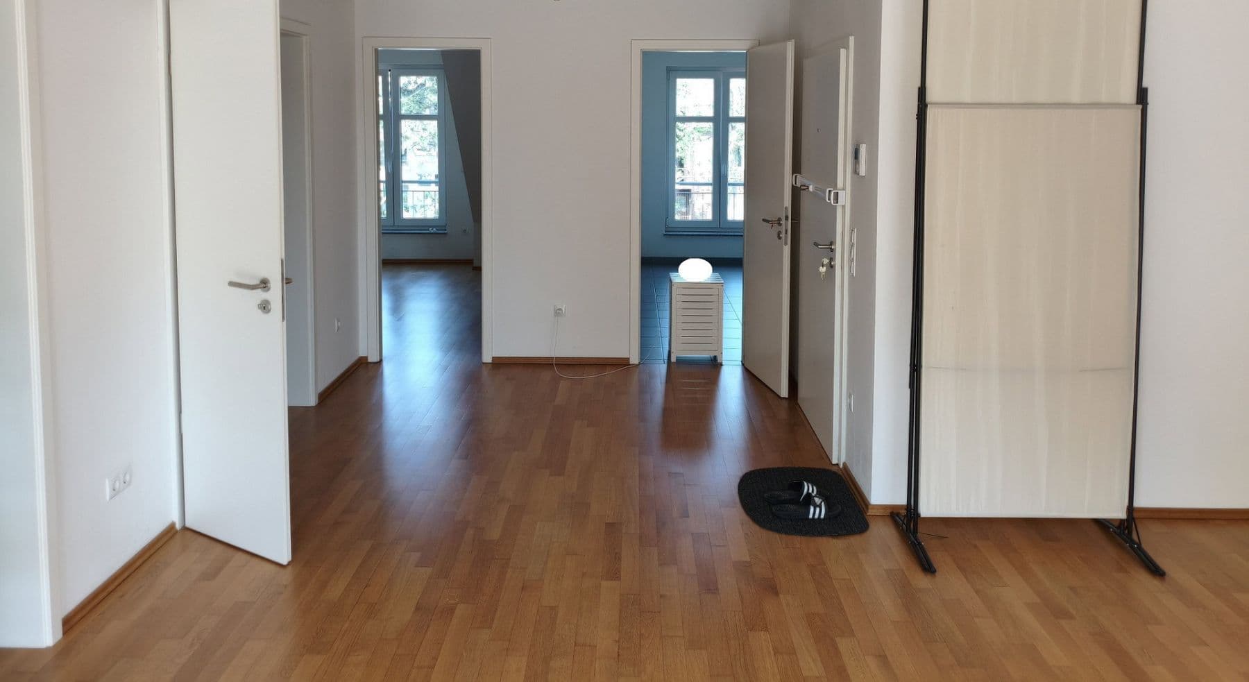 Prodej bytu 3+1 87 m², Düsseldorf, Severní Porýní-Vestfálsko Prodej bytu 3+1 87 m², Düsseldorf, Severní Porýní-Vestfálsko