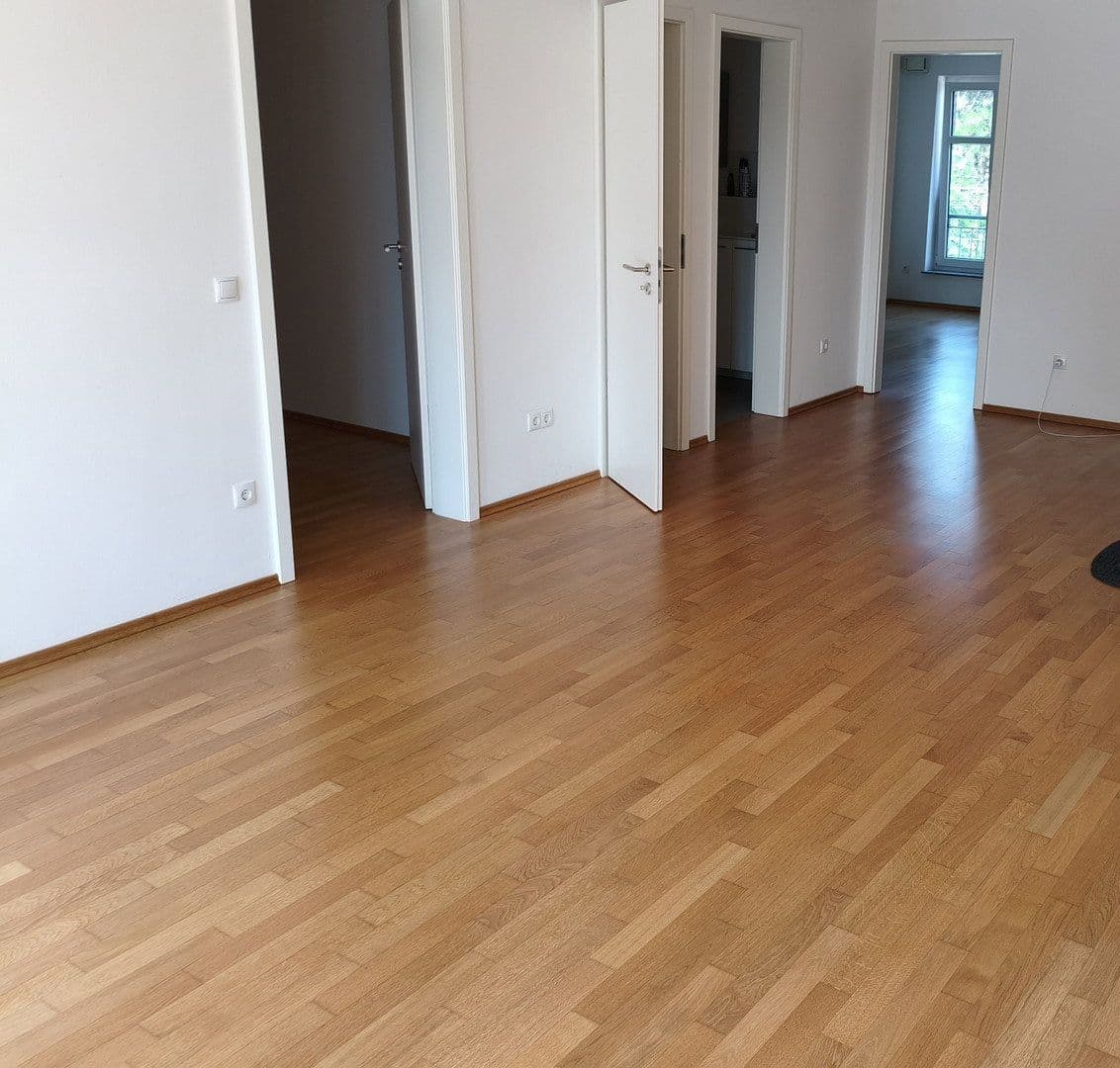 Prodej bytu 3+1 87 m², Düsseldorf, Severní Porýní-Vestfálsko Prodej bytu 3+1 87 m², Düsseldorf, Severní Porýní-Vestfálsko