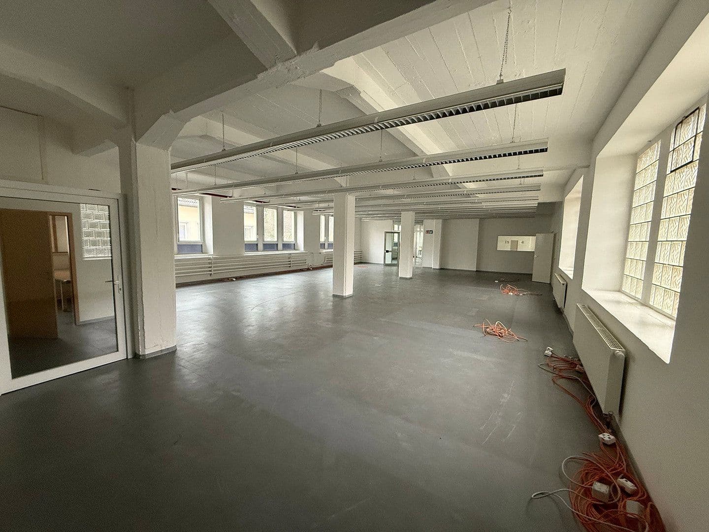 Pronájem nebytového prostoru 1.348 m², Hauptstraße 186, Waldfischbach-Burgalben, Porýní-Falc Pronájem nebytového prostoru 1.348 m², Hauptstraße 186, Waldfischbach-Burgalben, Porýní-Falc