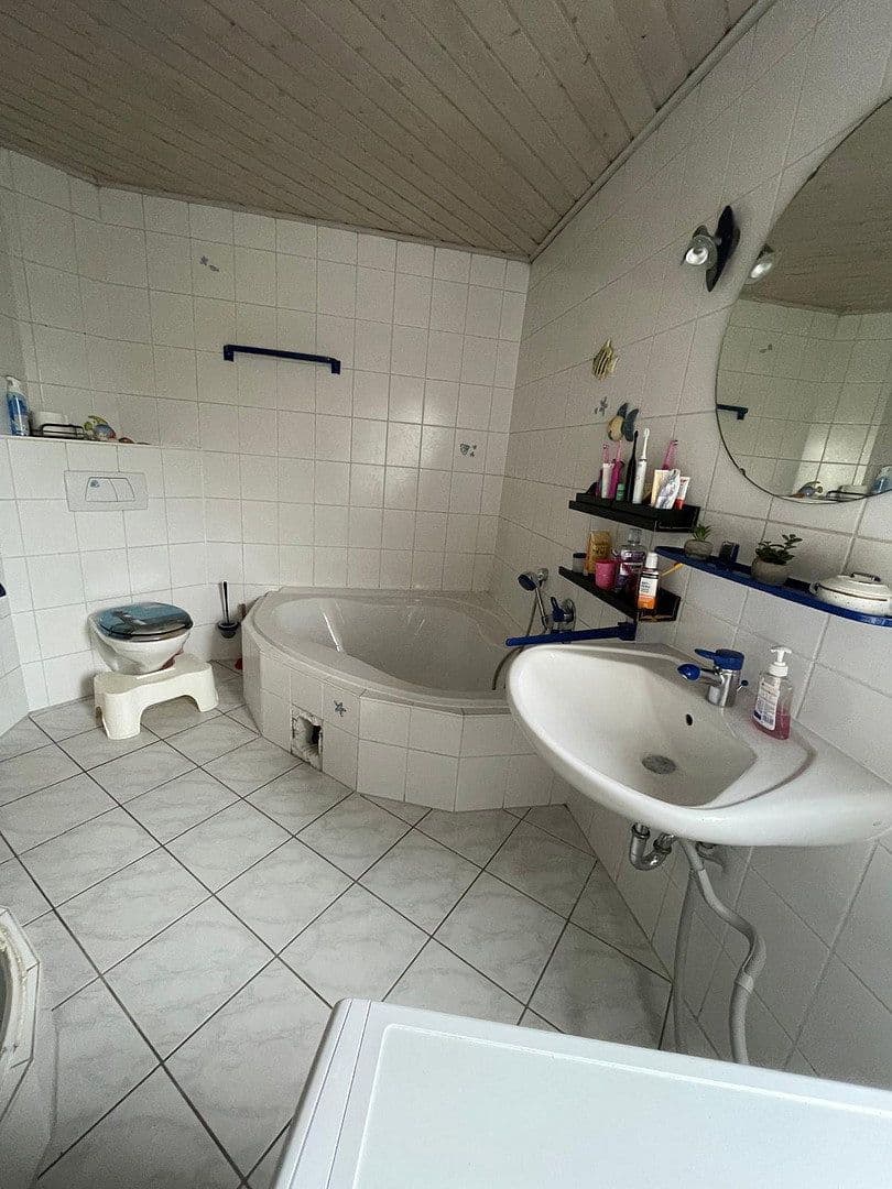Pronájem bytu 4+kk 137 m², Sprendlinger Strasse 5, Pfaffen-Schwabenheim, Porýní-Falc Pronájem bytu 4+kk 137 m², Sprendlinger Strasse 5, Pfaffen-Schwabenheim, Porýní-Falc