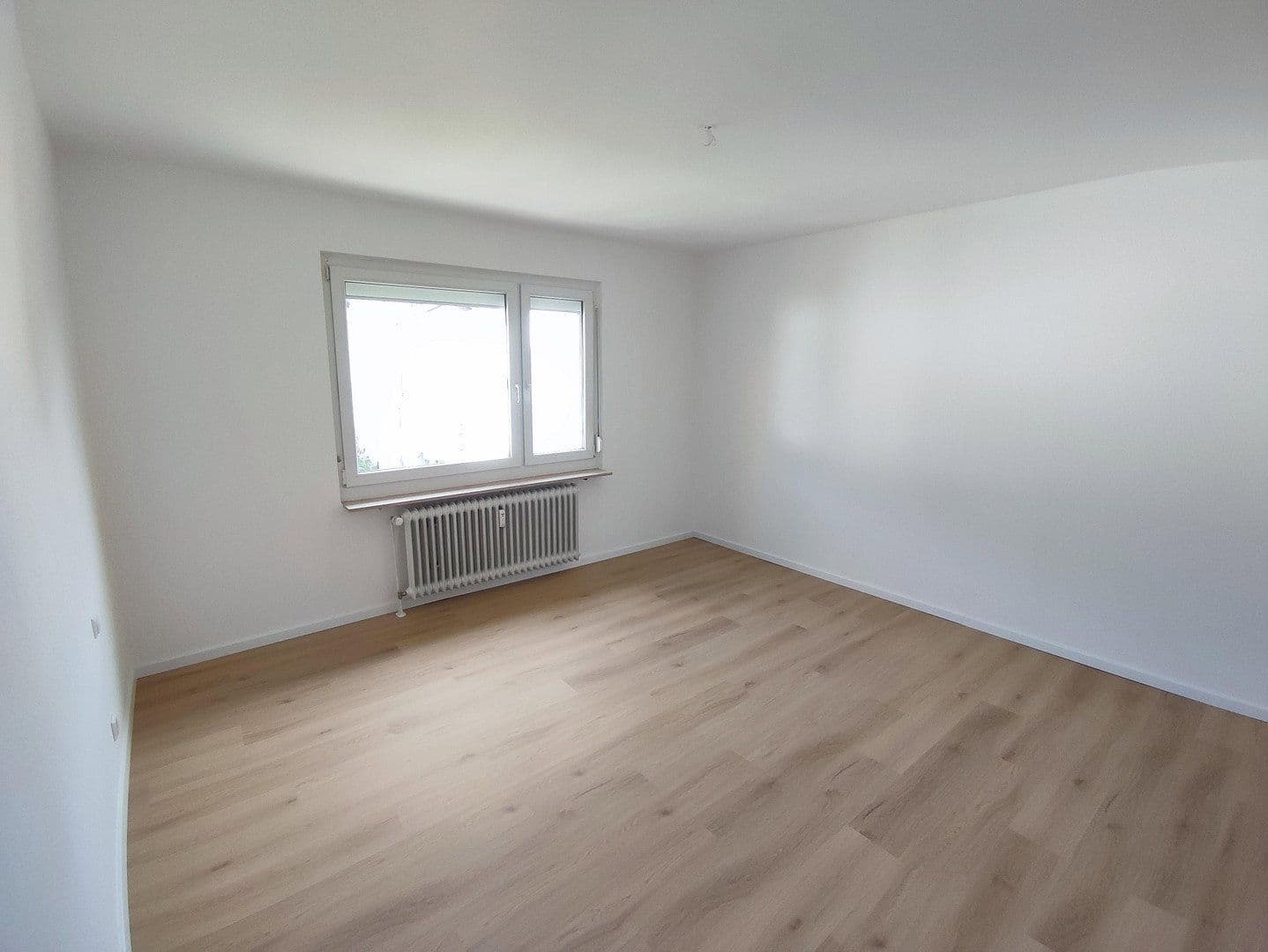 Pronájem bytu 3+1 75 m², Uhlandstraße 12, Blumberg, Bádensko-Württembersko Pronájem bytu 3+1 75 m², Uhlandstraße 12, Blumberg, Bádensko-Württembersko