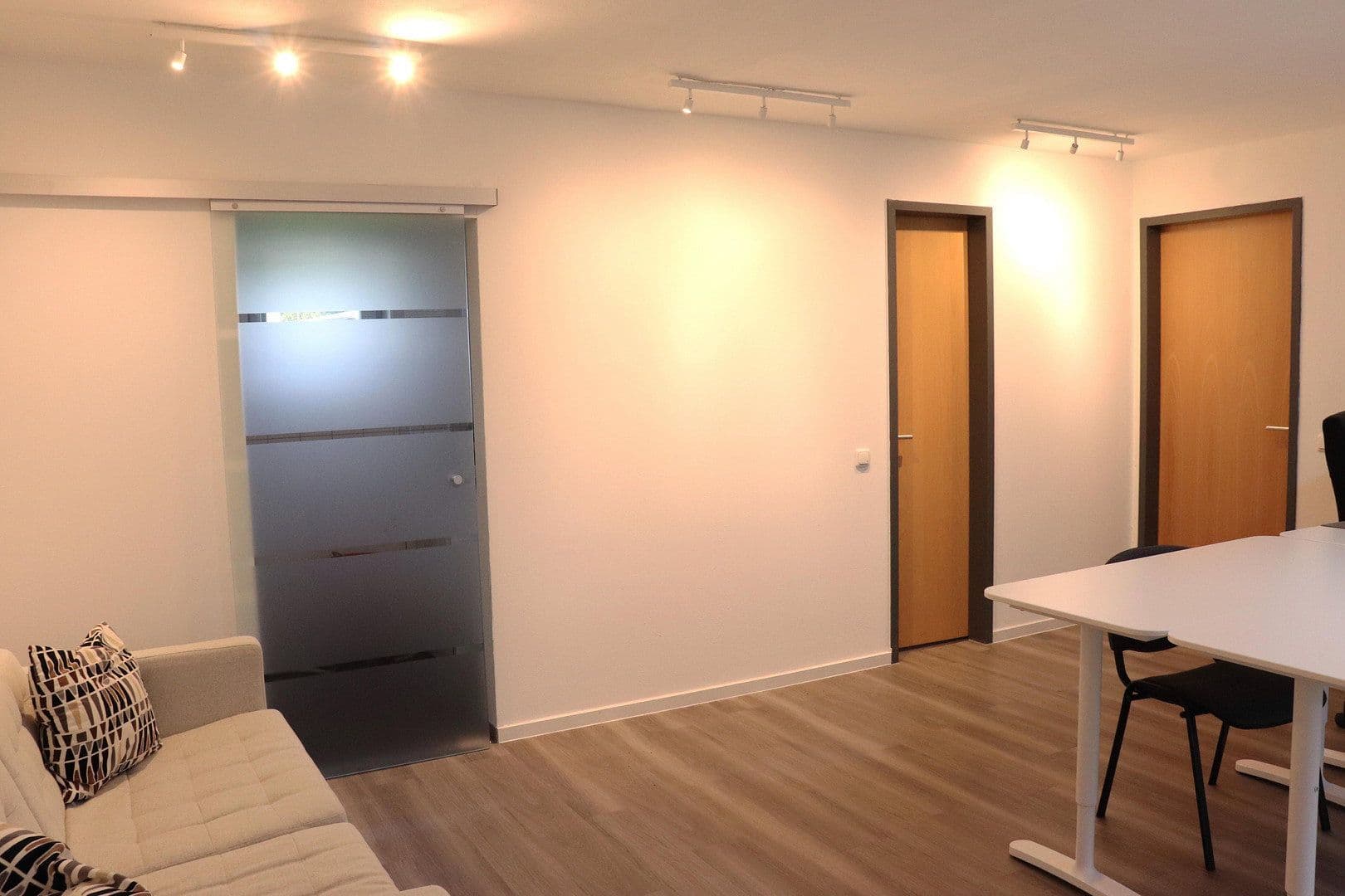 Pronájem kanceláře 56 m², Lohmar, Severní Porýní-Vestfálsko Pronájem kanceláře 56 m², Lohmar, Severní Porýní-Vestfálsko