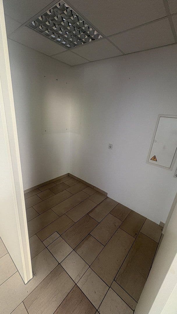 Pronájem kanceláře 105 m², Melle, Dolní Sasko Pronájem kanceláře 105 m², Melle, Dolní Sasko