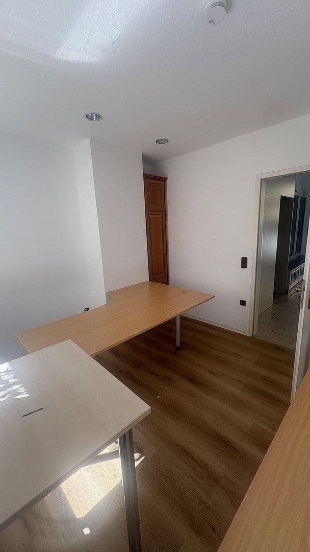 Pronájem kanceláře 105 m², Melle, Dolní Sasko Pronájem kanceláře 105 m², Melle, Dolní Sasko