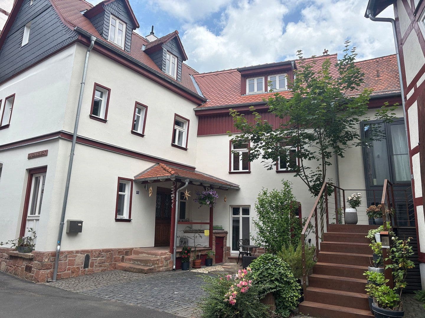Pronájem domu 165 m², pozemek 160 m², Erbsengasse 15, Büdingen, Hessen Pronájem domu 165 m², pozemek 160 m², Erbsengasse 15, Büdingen, Hessen