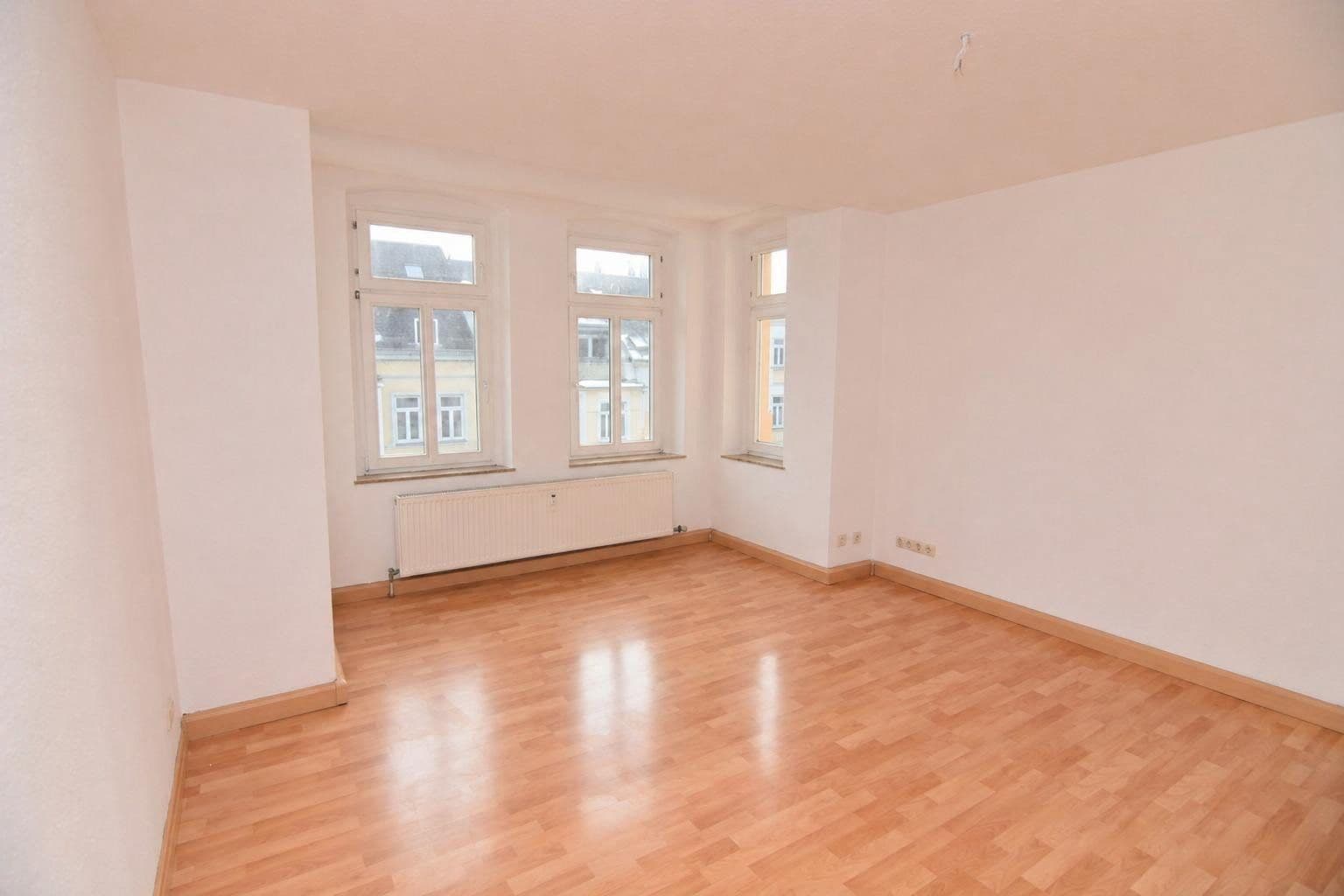 Pronájem bytu 2+1 67 m², Franz-Mehring-Straße 9, Chemnitz, Sasko Pronájem bytu 2+1 67 m², Franz-Mehring-Straße 9, Chemnitz, Sasko