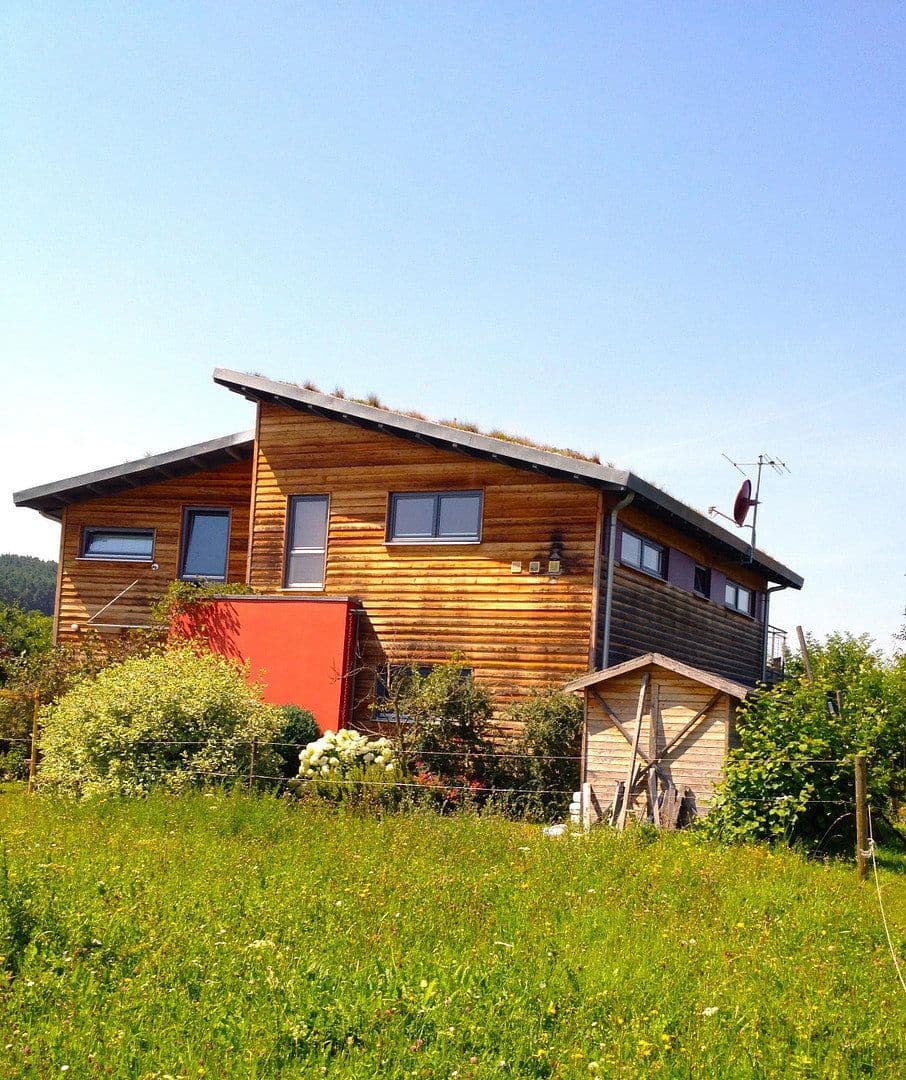 Prodej domu 225 m², pozemek 591 m², Tiefenbronn, Bádensko-Württembersko Prodej domu 225 m², pozemek 591 m², Tiefenbronn, Bádensko-Württembersko