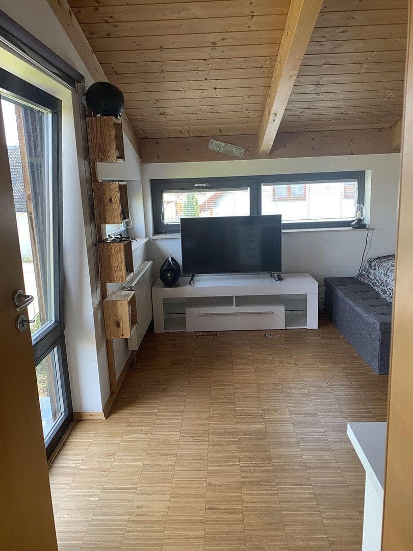 Prodej domu 225 m², pozemek 591 m², Tiefenbronn, Bádensko-Württembersko Prodej domu 225 m², pozemek 591 m², Tiefenbronn, Bádensko-Württembersko