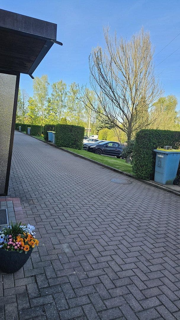 Prodej bytu 3+1 58 m², Rudolf-Breitscheid-Straße 22, Gersdorf, Sasko Prodej bytu 3+1 58 m², Rudolf-Breitscheid-Straße 22, Gersdorf, Sasko