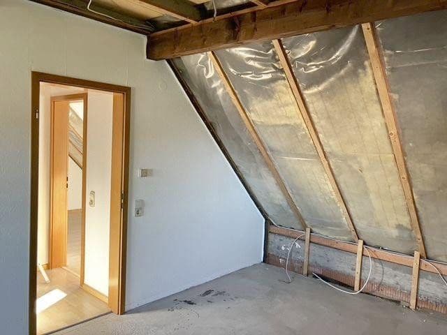 Pronájem bytu 3+1 81 m², Tübingen, Bádensko-Württembersko Pronájem bytu 3+1 81 m², Tübingen, Bádensko-Württembersko